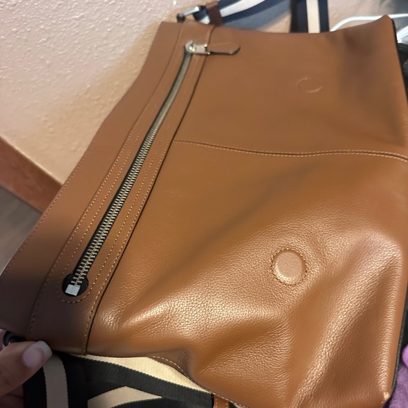 CHARLES MESSENGER IN SMOOTH LEATHER (COACH F54792) laptop/briefcase/messenger. - Picture 9 of 10